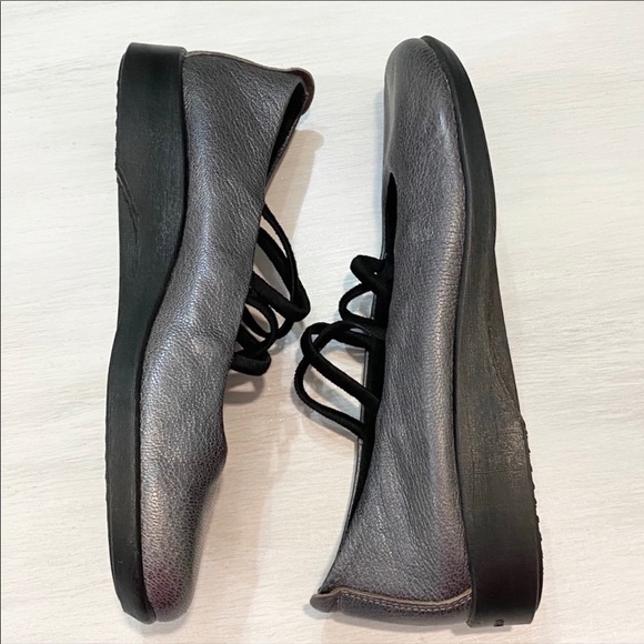 A’rcopedico Metallic Flats - Picture 6 of 8